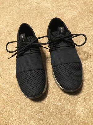 women's black under armour tennis shoes