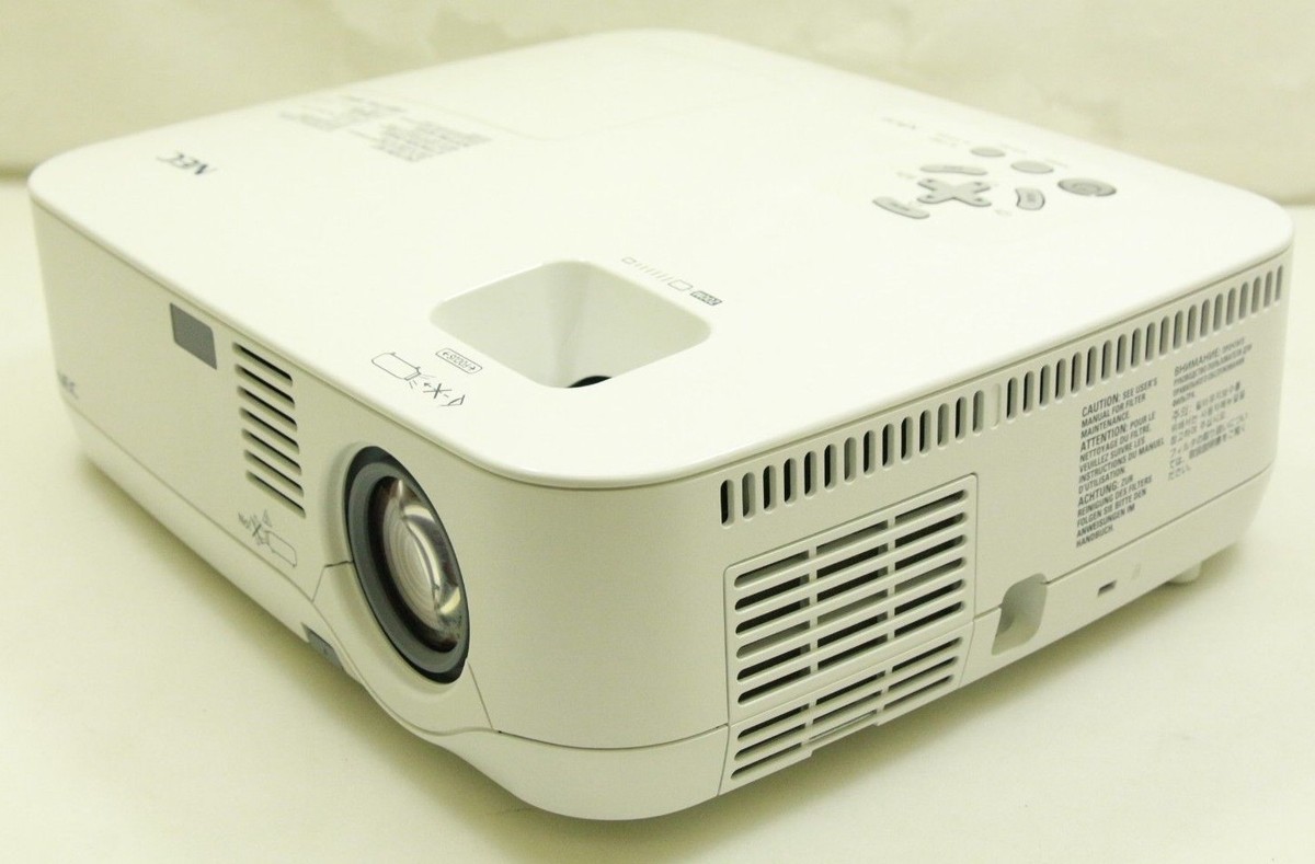 セール中・新品・MULTIMEDIA PROJECTOR 230 本体 NEC NP610 XGA LCD Projector 3500 ANSI Lumens w/ Remote - Free