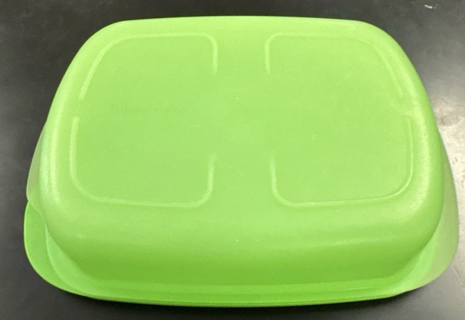 Vintage Tupperware Crystalwave Ezywave 1 L ciotola rettangolare per microonde verde brillante US - Immagine 4 di 4