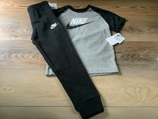 Nike Boys Tshirt Joggers Set Size 7 NWT