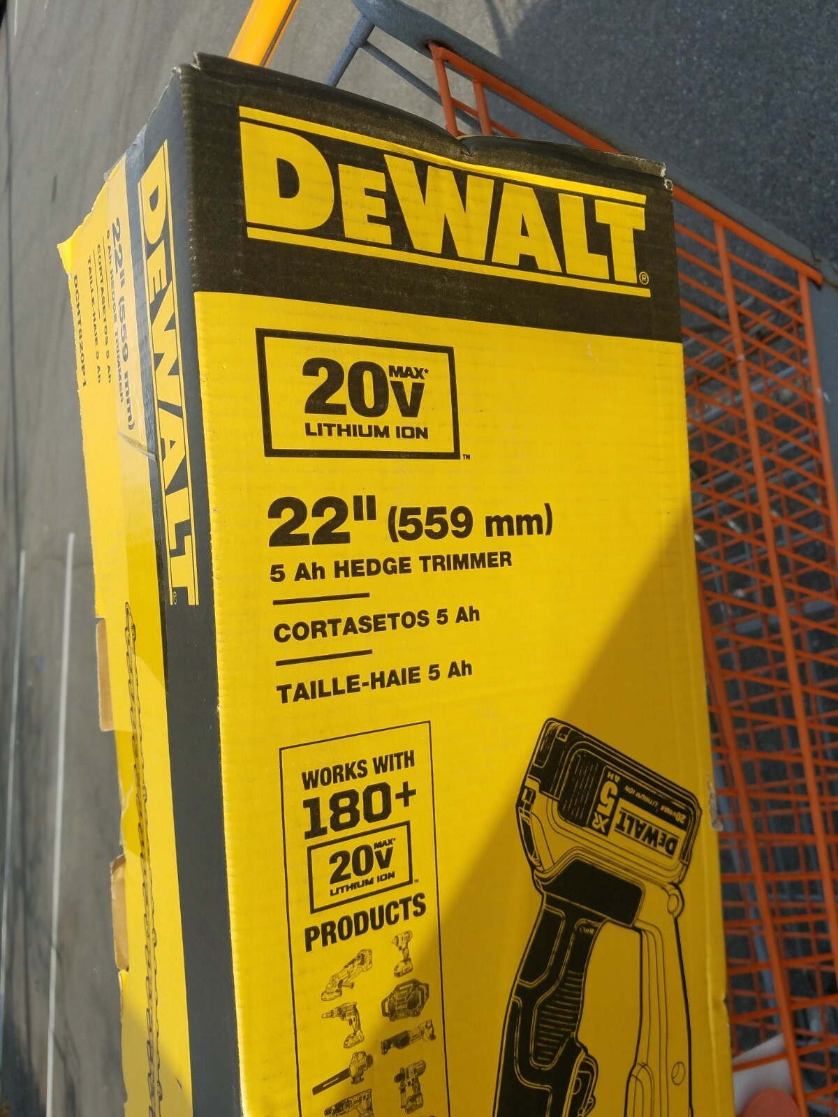 DEWALT Hedge Trimmer Kit 20V MAX Lithium Ion 22" BATTERY & CHARGER INCLUDED 885911449373 eBay