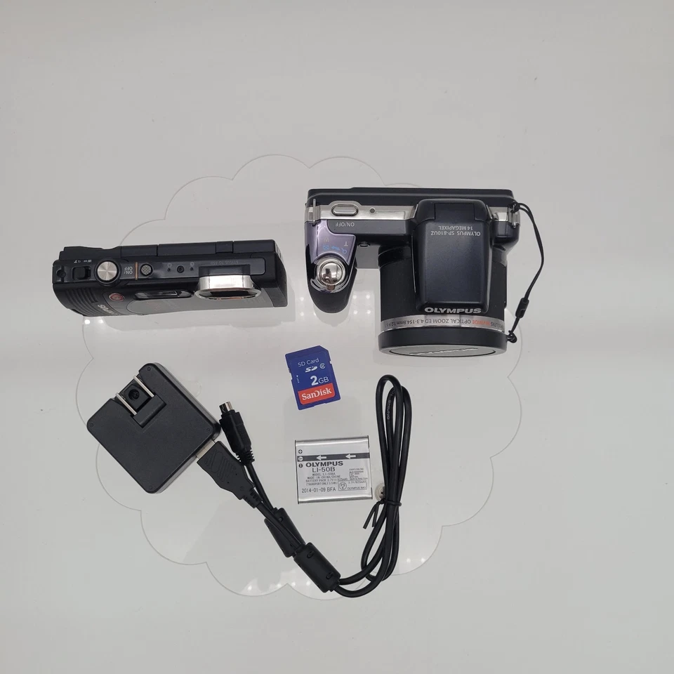 Cámaras digitales Olympus Stylus Tough TG-5 y SP-810UZ con cargador de batería tarjeta SD Foto 2 de 4