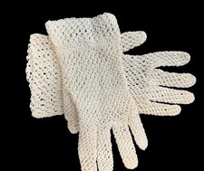 Vintage White Crochet Gloves Delicate Lace Design Elegant Accessory