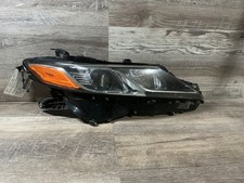 Used - 2018-2024 Toyota Camry R Headlamp Led - Oem Used - 2018-2024 Toyota Camry R Headlamp Led - Oem