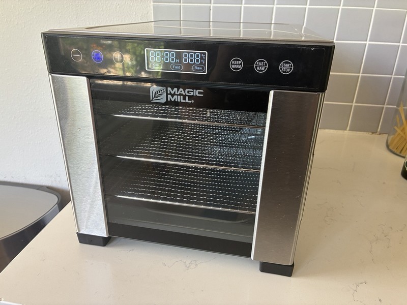 Magic Mill MFD-7700 Food Dehydrator W/Stainless Steel Trays Digital Timer Tested