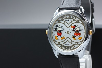 Vintage Lorus Mickey & Minnie V501-0050 Disney Dual-Time Uhr aus JAPAN