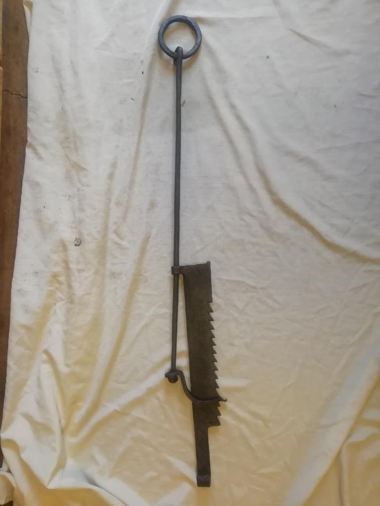 FINE 18TH CENTURY WROUGHT IRON TRAMMEL, SAW TOOTH POT HANGER, FOR INGLENOOK Amor Irresistible