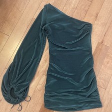 EUC Lucy In The Sky Green One Ling Sleeve Prom Dress Size S