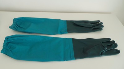 long arm waterproof gloves