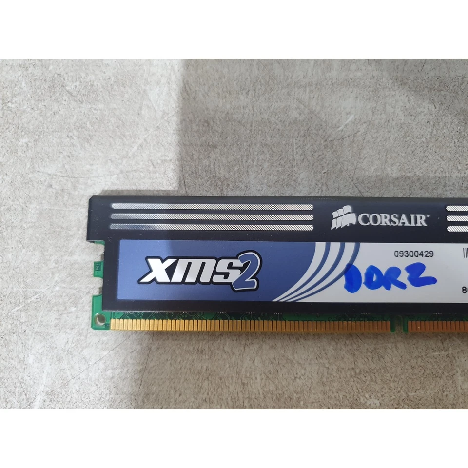 Corsair CM2X2048-6400C5C Desktop Memory Module 2048MB DDR2-RAM 800-MHz PC2-6400 - Image 2 of 4