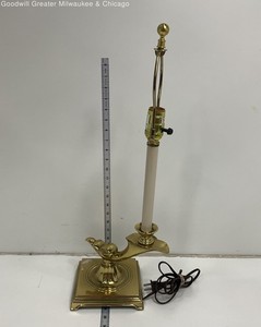 Vintage Stiffel Brass Table lamp (Not Tested)