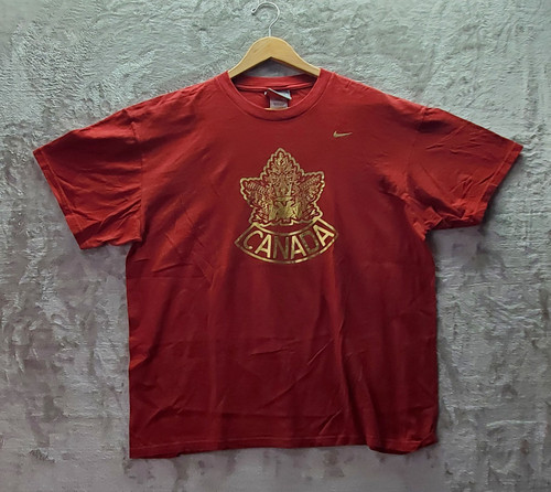 Nike Team Canada Hockey T Shirt Mens L Red Gold Maple Leaf Swoosh