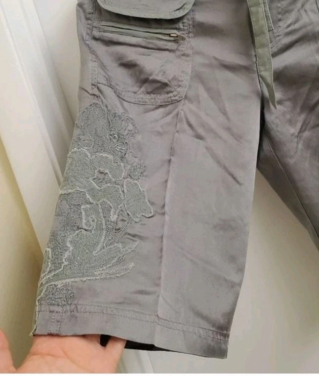 NWT Vintage Da-Nang Grey cargo shorts size Women's Small - Image 3 of 4