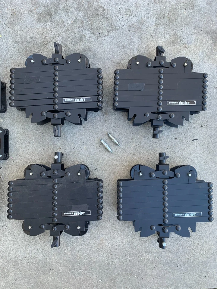 Bowens LiteLift Ceiling Rail Lighting System Kit – Pantographs, Rails & Mounts - Image 2 of 4