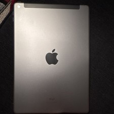 Apple iPad 9.7in 64GB Wi  Fi Tablet Space Gray w/ Headphone Jack - Used