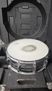 Pearl 14" x 5.5" Student Model Steel Shell Snare Drum with Hard Shell Case