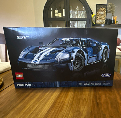 LEGO Technic Ford GT 42154 Complete Set 1466 Pieces 18+ Boxed