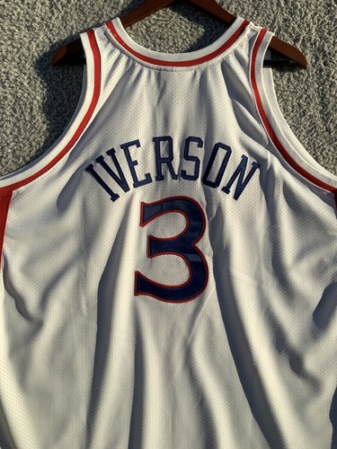 Camiseta deportiva Allen Iverson Mitchell & Ness 76ers 1996-97 auténtica de novato local-talla 56 - Imagen 9 de 9