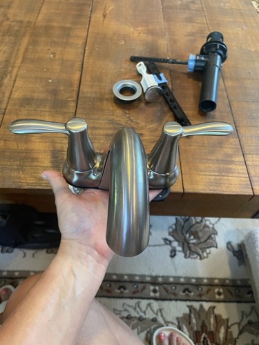 Glacier Bay Brushed Nickel Faucet For Bathroom - Bild 4 von 16