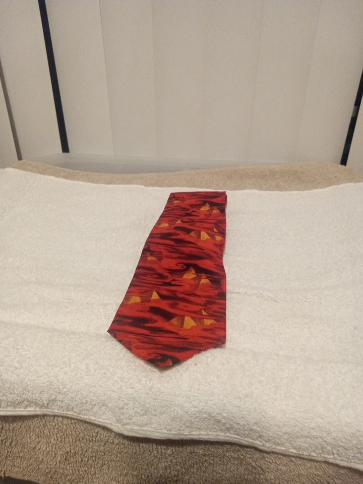 Corbata abstracta roja Grateful Dead de Great Pyramid primer conjunto 100 % seda hecha en EE. UU. Foto 3 de 4