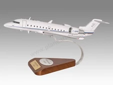 Bombardier Challenger 850 Desk Wood Airplane New Model Large Scale 1/72