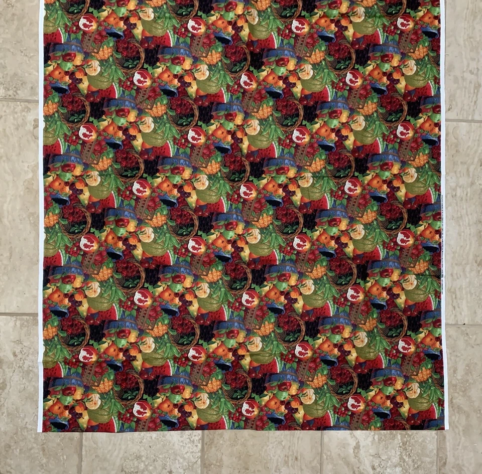 Tela Daisy Kingdom BTY #4399 Summer Bounty empaquetada por todas partes ~ Cesta de frutas ~ Nuevo de Lote Antiguo Foto 2 de 4