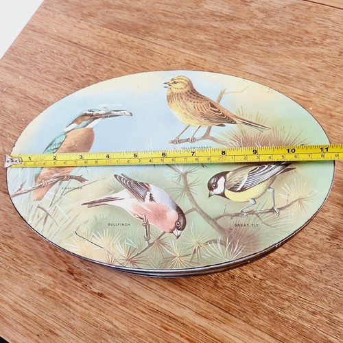 Carrs Biscuit Tin MId Century Collectable Vintage Metal Tin Oval British Birds - Picture 3 of 9