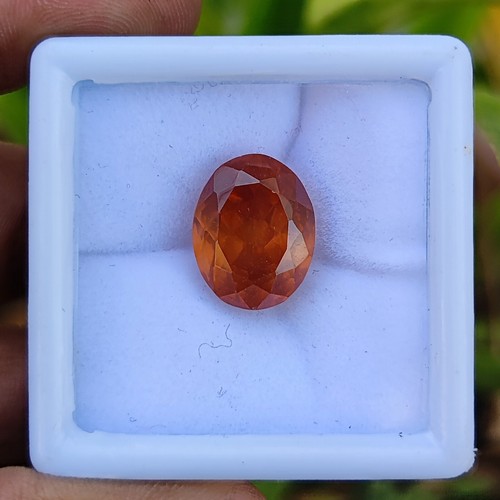 Pietra preziosa ovale topazio imperiale marrone dorato brasiliano 23,55 ct con certificato - Foto 2 di 9