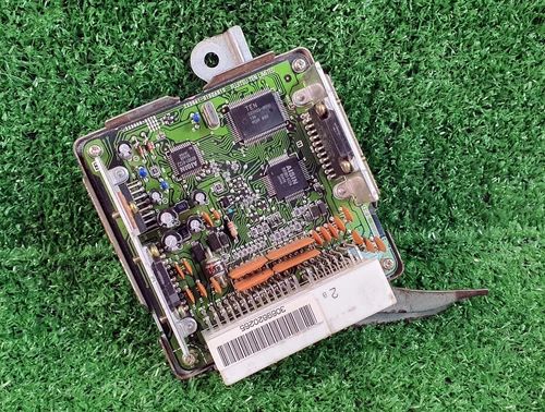 Toyota 4runner 1999-2002 skid control module 89540-35100 oem jdm used - Picture 11 of 12