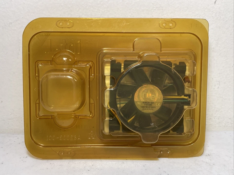 Intel A09526-001 Fan with Heatsink 12V 0.17A - Image 2 of 4