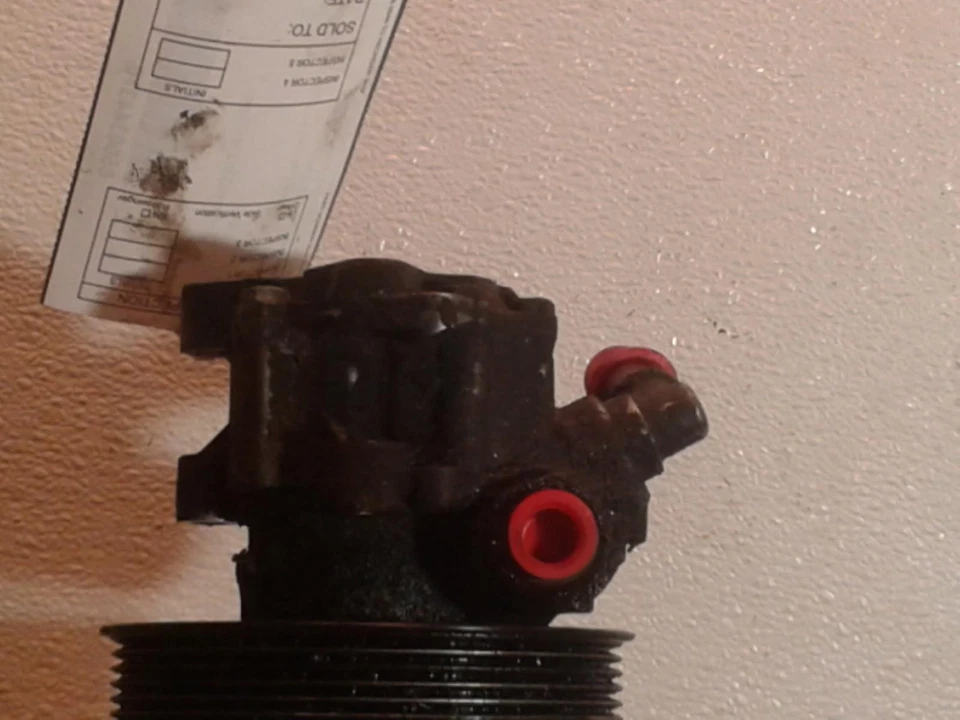 Б/у насос гидроусилителя руля подходит: 2003 Volkswagen Passat 2,7 л турбо класса C - Изображение 3 из 4