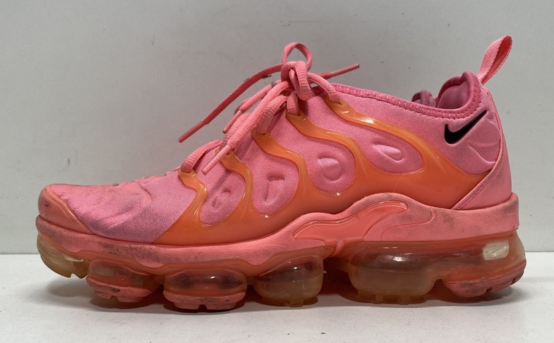 Nike Men's Air VaporMax Plus Sneaker Size 8.5