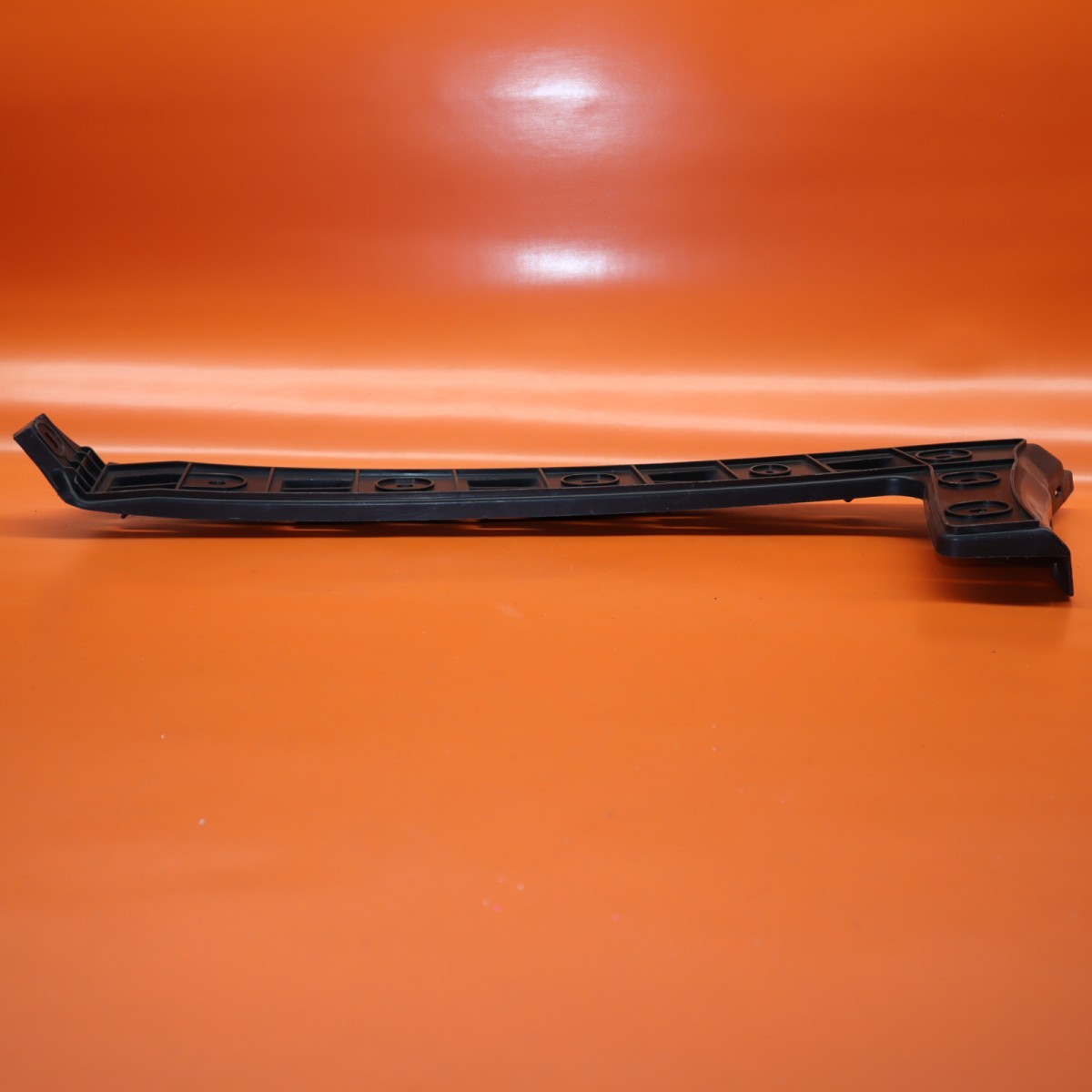 BENTLEY FLYING SPUR REAR BUMPER GUIDE LEFT DRIVER 2013 2014 2015 2016 3W5807375F