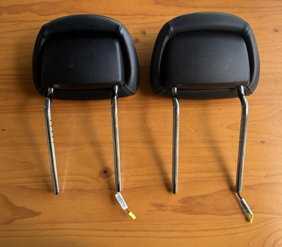 Оригинальный комплект подголовников для левой и правой стороны из черной кожи для Dodge Journey Active 2011–2020 годов выпуска - Изображение 3 из 4