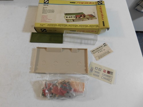 KIT DE CONSTRUCCIÓN ARNOLD RAPIDO 0676 FLAG STOP-HALTPUNKI ESCALA N = 9 MM ESCALA 1:160 | Condition: Used