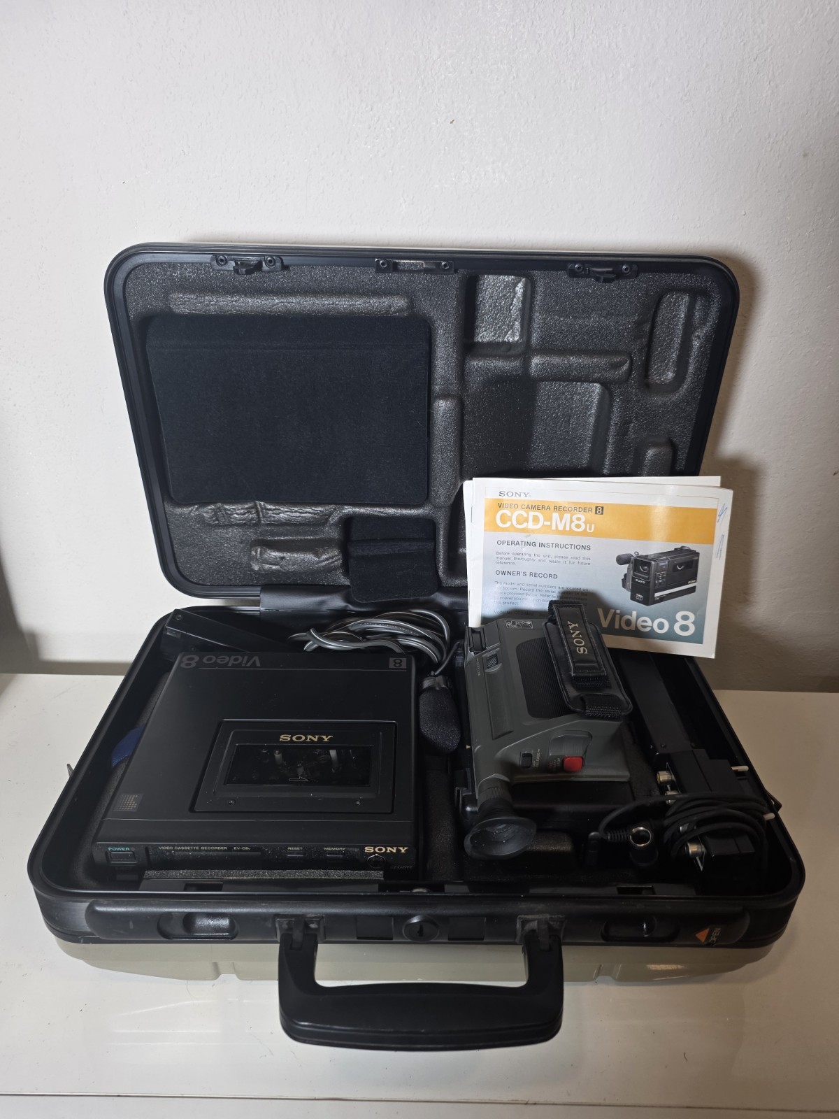 Ev-c8u W/ Hard Case & Adapters &bull; Japan