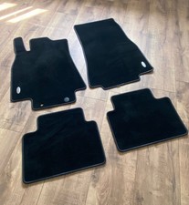 Original Mercedes Designo Velours Fußmatten Set W169/W245 A-Klasse Leder schwarz Original Mercedes Designo Velours Fußmatten Set W169/W245 A-Klasse Leder schwarz