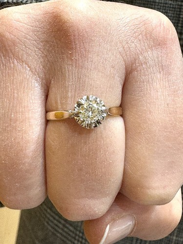 Antiguo solitario de oro 18 bicolor engastado con un diamante natural de 0,59... - Imagen 7 de 9