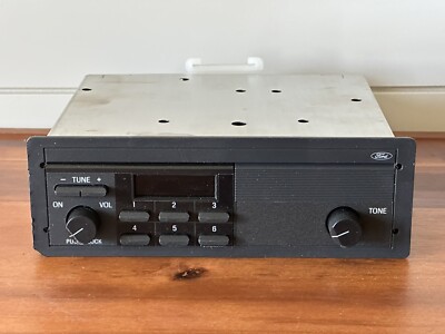 FORD RADIO F2TF-19B159-AA car player Escort *Near Mint*