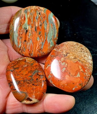  85gtw Lot of 3 GORGEOUS Fancy Red/Polychrome Jasper Palm Stones 