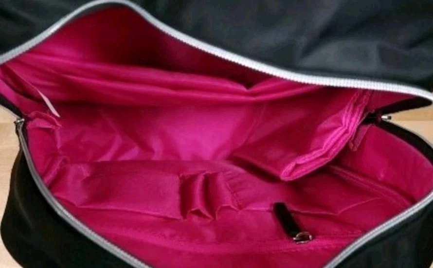 Sarah Jessica Parker Convertible Weekender Bag with Removable Strap Brand New - Image 4 of 4