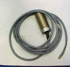 ALLEN BRADLEY INDUCTIVE PROXIMITY SENSOR 20-250VAC 872C-A10N30-A2 SB