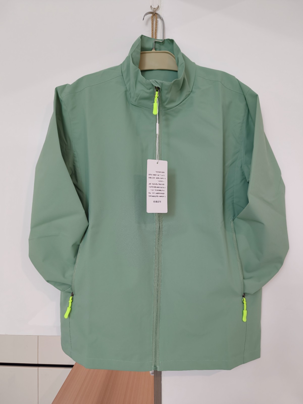 Compre 2 y obtenga 1 abrigo cortavientos impermeable unisex para adultos al aire libre