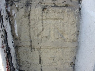 Foto 6x4 OS Cut Benchmark, 320\/322 Leeds Road Bradford\/SE1632 This is c2017