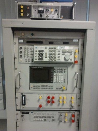 New BNC Female Cap Plugs Caplugs Lot of 100 Yellow New Protection Dust Cover - Picture 4 of 8