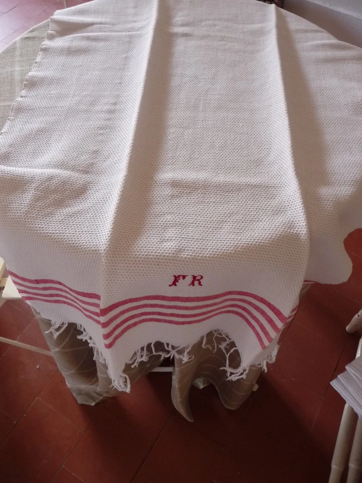 1 Ancienne  Serviette nid d'abeille  coton blanc  liteaux rouges ( ref 5 ) - Photo 4/4