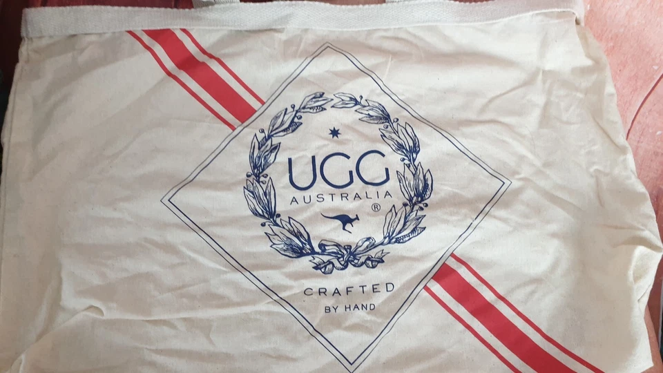 UGG Australia Ladies Canvas Bag EXCELLENT Condition - Image 2 of 4