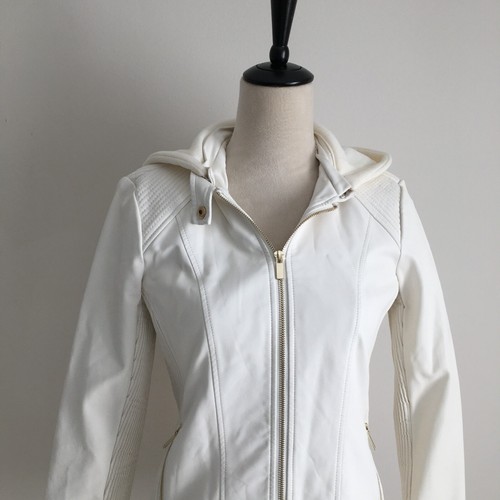 GBG Guess Womens sz Small Ivory Faux Leather Zip Pockets Rib Inserts Hood Jacket - Picture 6 of 13