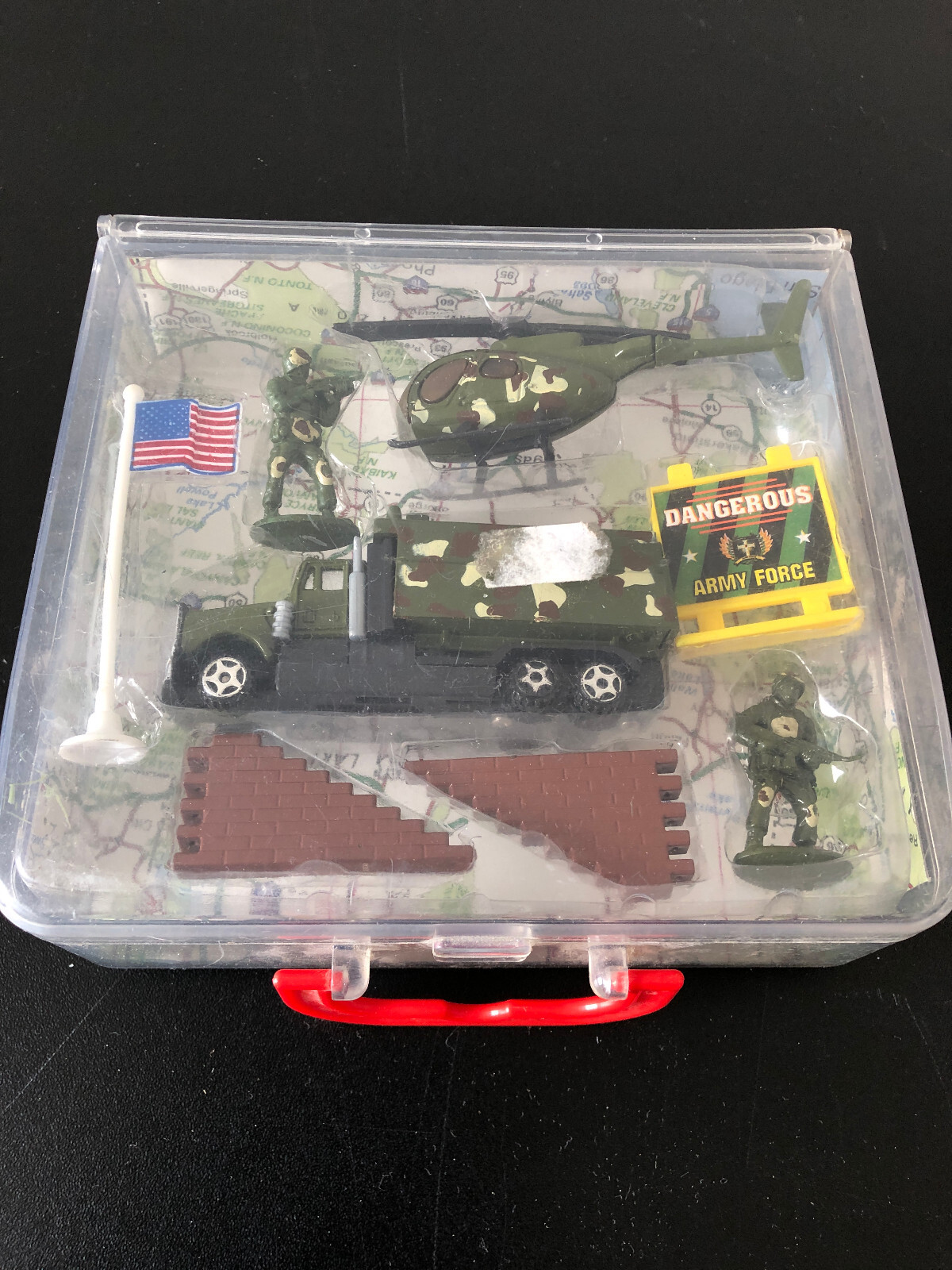 MIGHTY MACHINES ACTION PLAYSET  DIE CAST MILITARY  NEW in BOX (NR3)