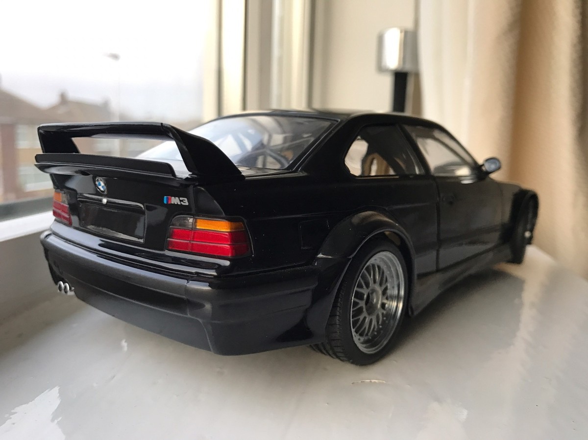BMW M3 E36 Gtr Coupe Street Car Black 1:18 Ut-Models 20481 Very Rare EUR 103,00 - FR